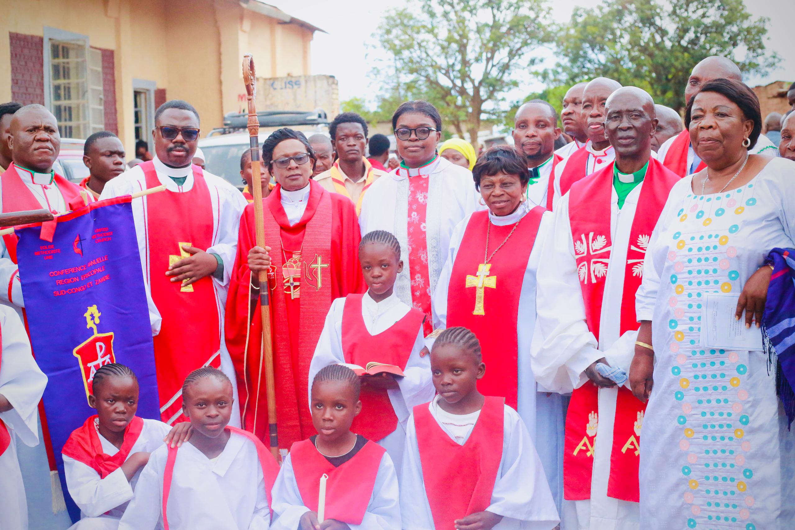 ACCUEIL DU BISHOP MUJINGA KASHALA MARIE-JEANNE APRÈS SON ÉLECTION À LA TÊTE DE LA RÉGION ÉPISCOPALE DU SUD CONGO ET ZAMBIE